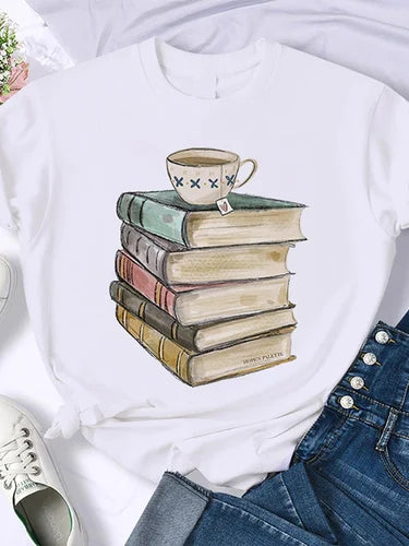 T-shirt Femme Rétro Américain - "Coffee Books Brown Books"