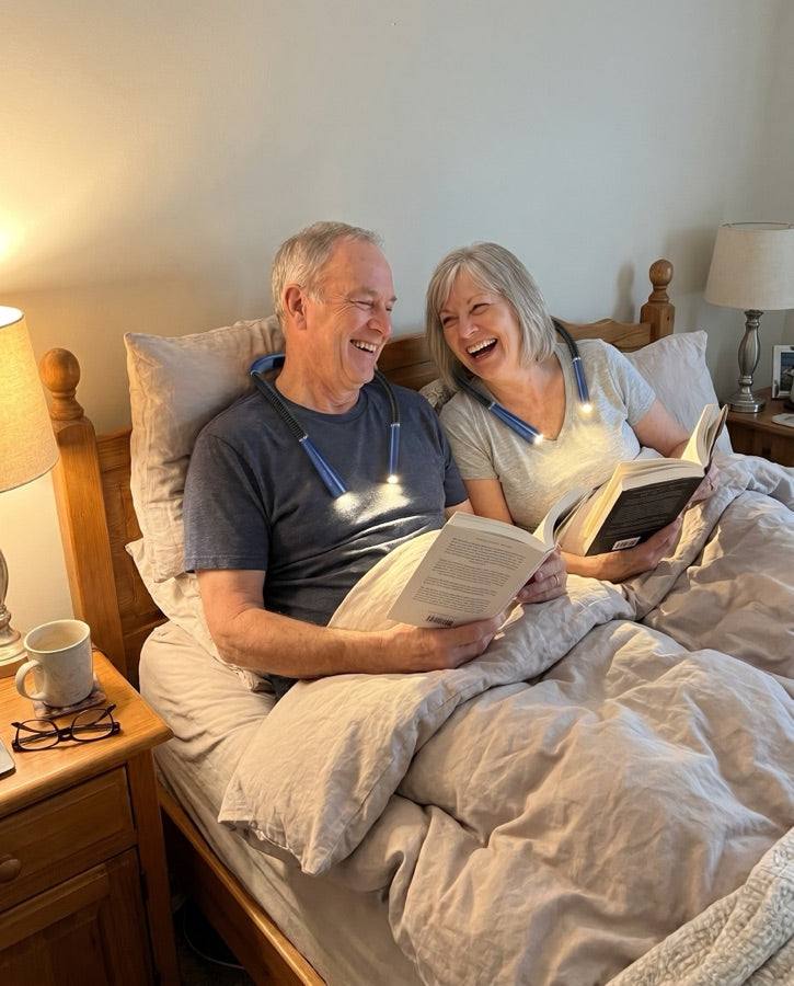 Cliente Lectura Land lisant avec sa lampe