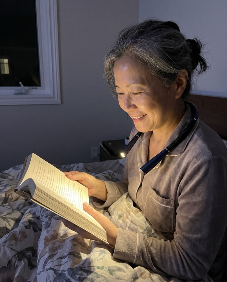 Cliente Lectura Land lisant avec sa lampe